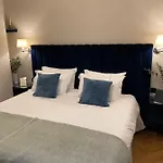 Ch1 Boutique Stays-Roman Bath Suite
