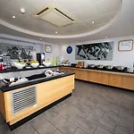 Holiday Inn Express, Chester Racecourse By Ihg