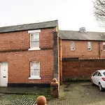 Chester Stays - Best Value Apartment With Free Parking In The Heart Of Chester