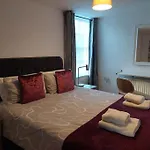Flat 1 Cosy And Comfortable In Chester