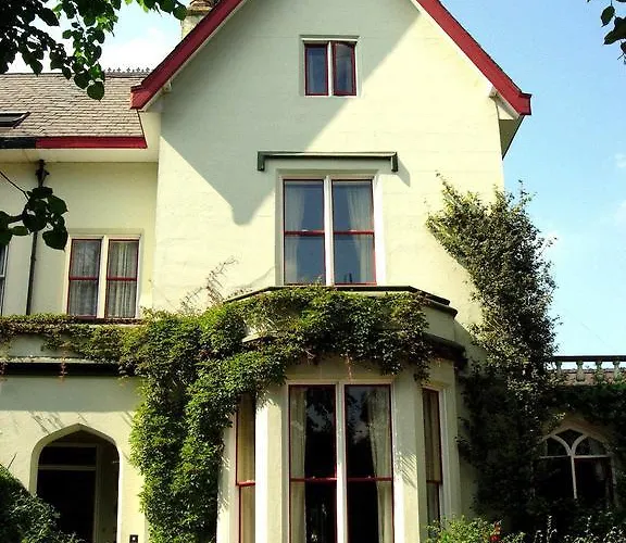 Mitchells Of Chester Guest House