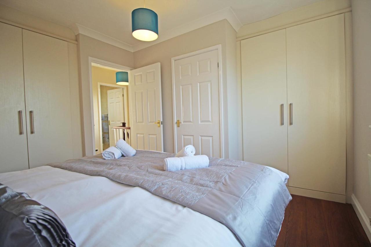 Ferienhaus The Barwoods - Modern Spacious In - Parking Chester
