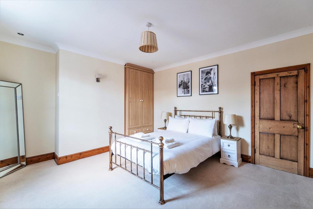 The In Chester, Sleeps 6 With Free Parking Ferienhaus *