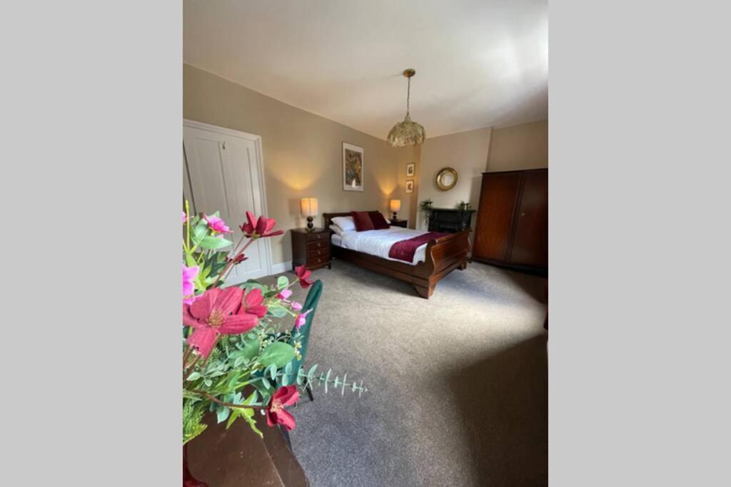 Holiday home Queens Boutique House Centre With Parking