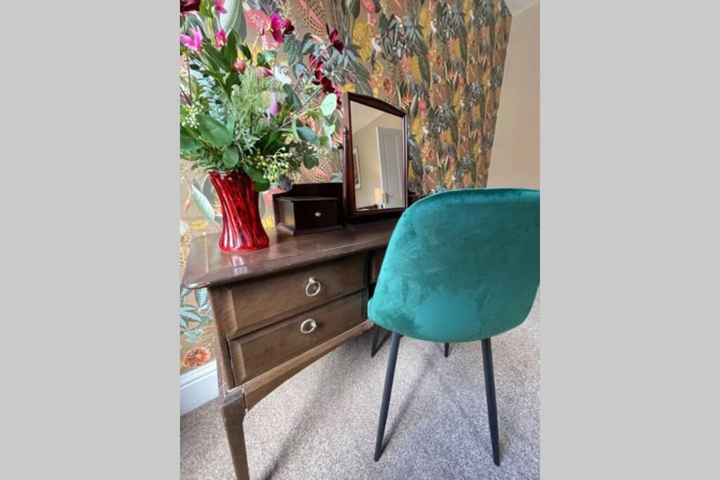 Holiday home Queens Boutique House Centre With Parking *