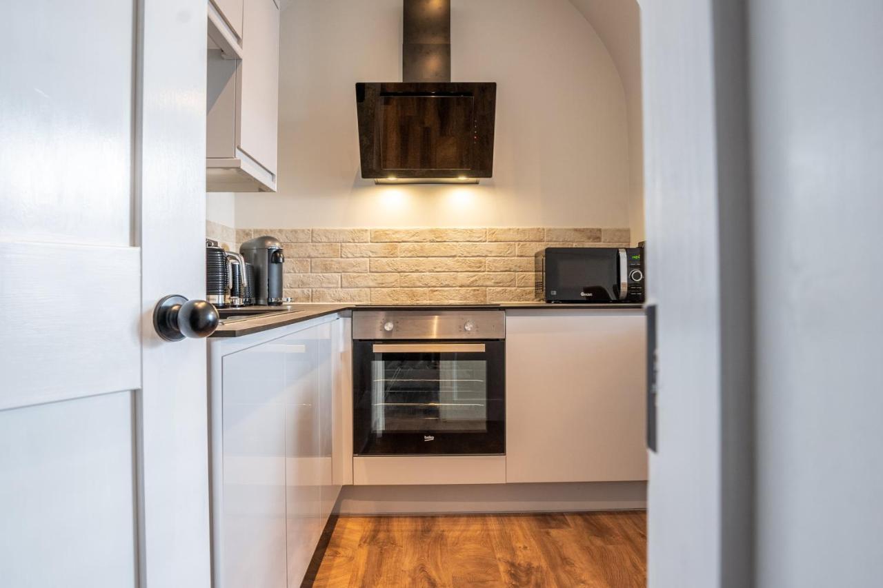 Watergate Penthouse - New 2 Bed Luxury In Centre
