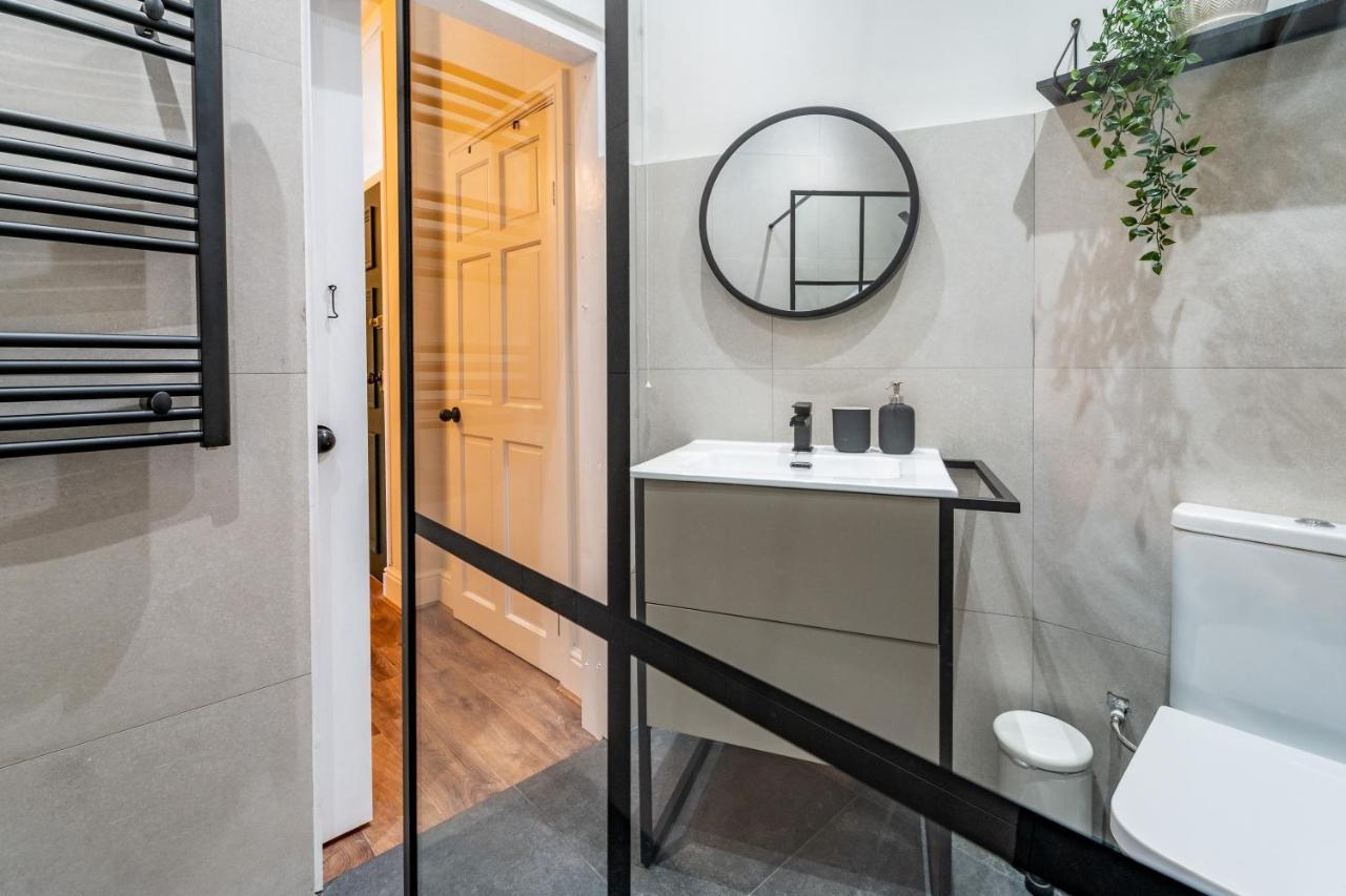 Watergate Penthouse - New 2 Bed Luxury In Centre Chester