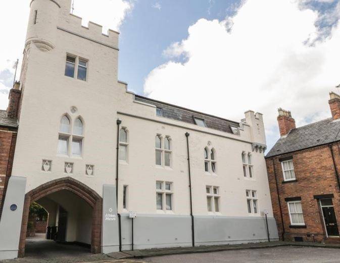 Apartment The Penthouses, 9 Albion Mews