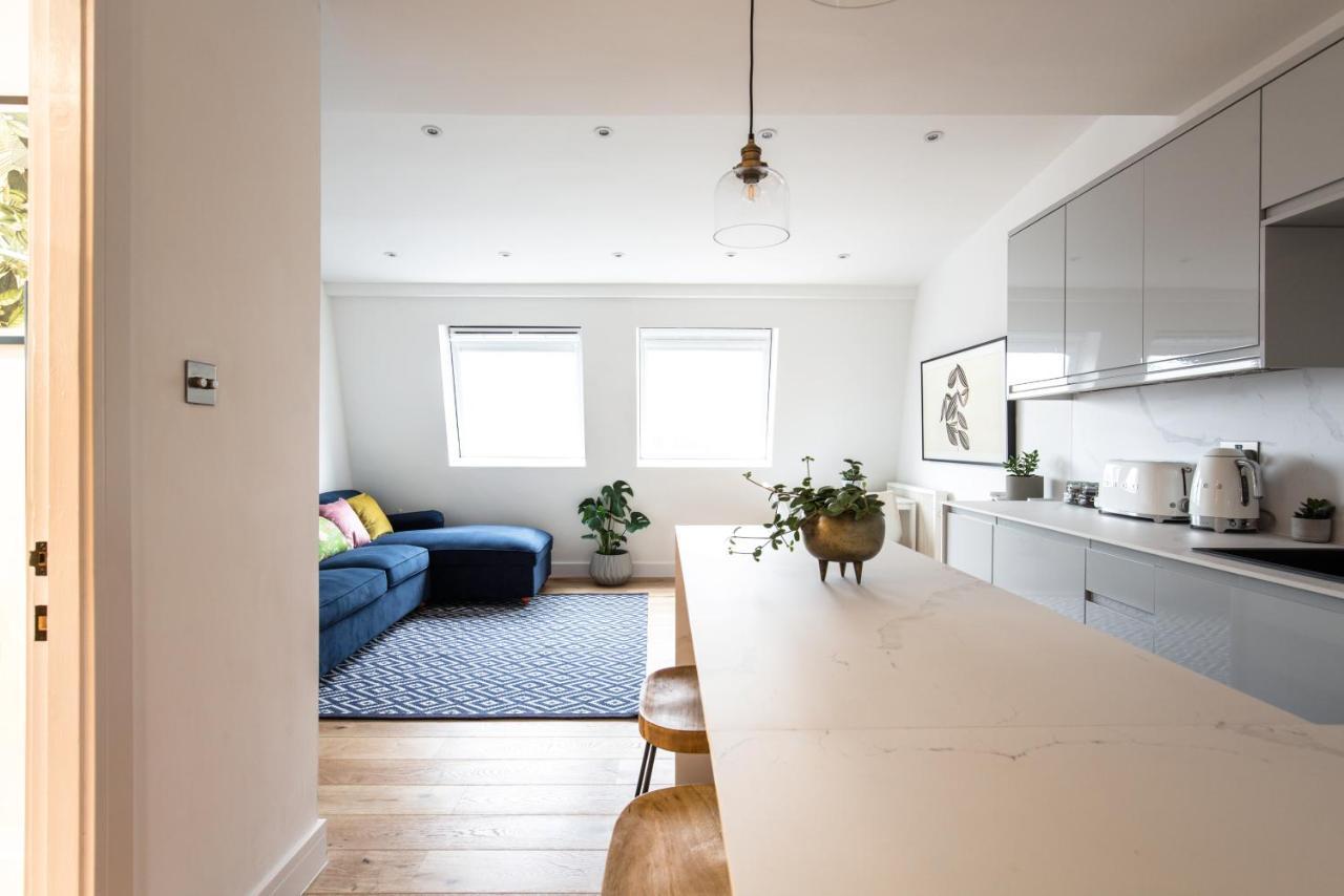 The Penthouses, 9 Albion Mews Apartment