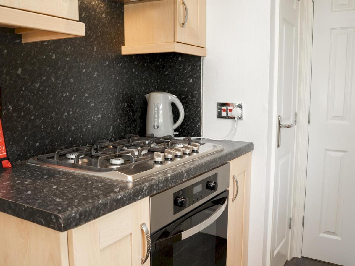 Pass The Keys The At Point House Farm - Sleeps Up To 6 * Chester