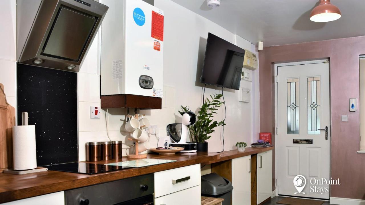 Smallest House In - Cosy 1 Bedroom Ferienhaus *