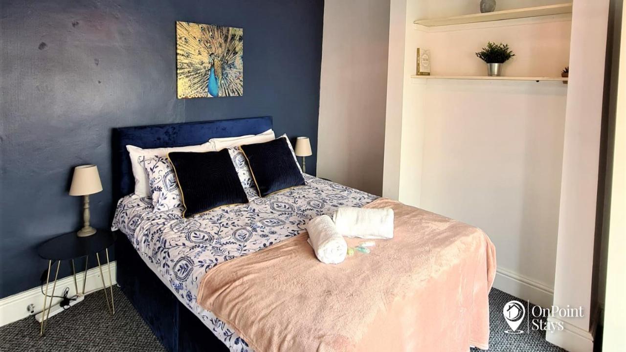 Lovely Spacious 5 Bedroom Near City Centre Apartment