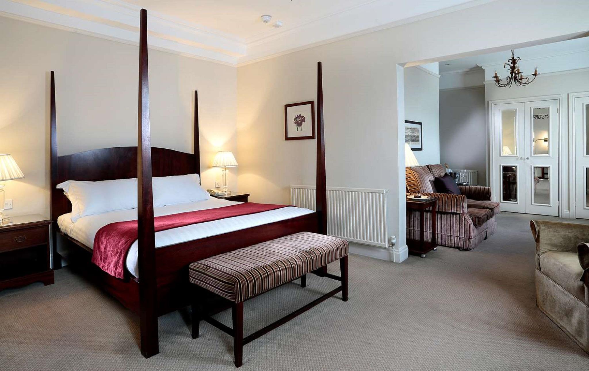 Hotel Macdonald New Blossoms Chester