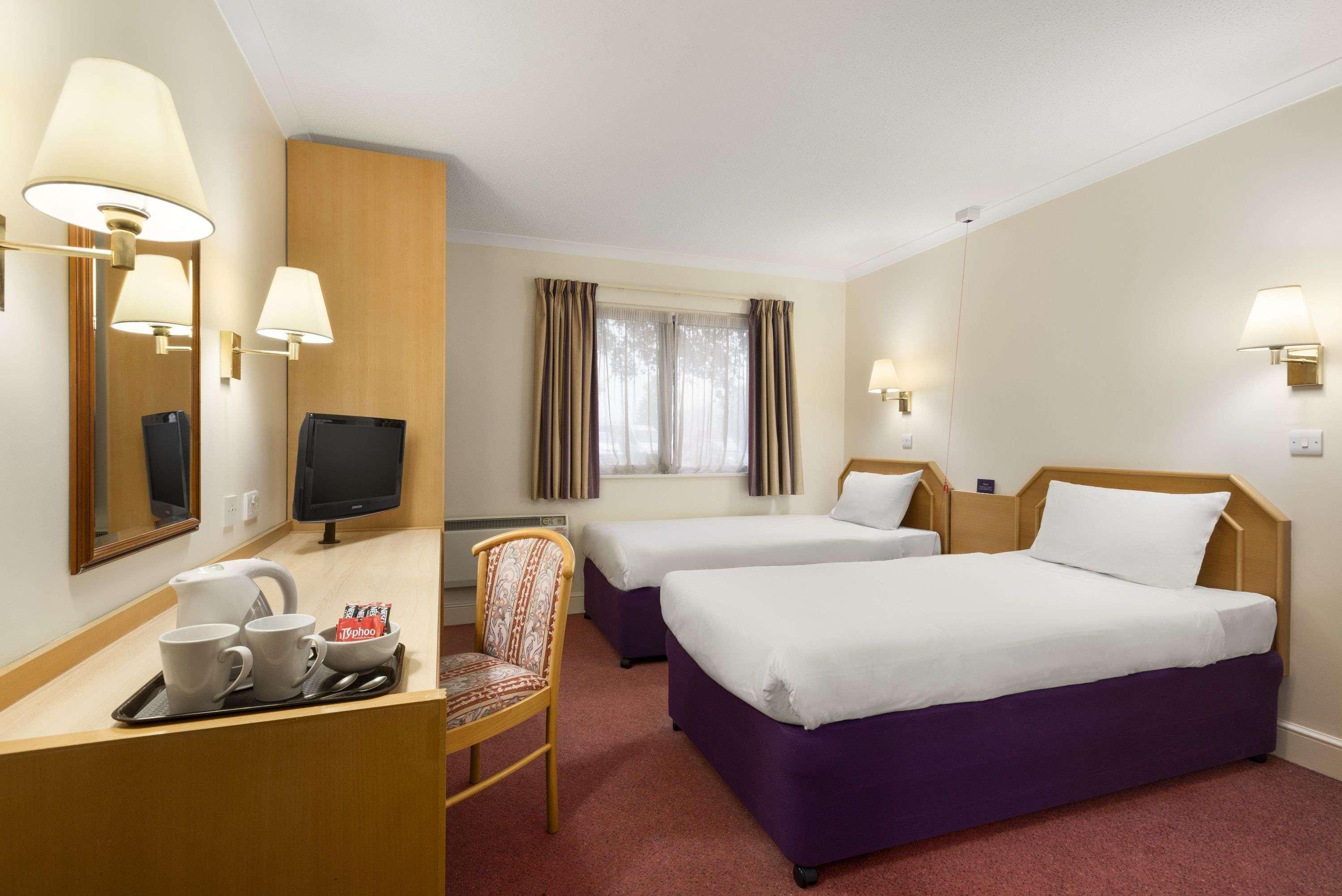 Days East Hotel 3*