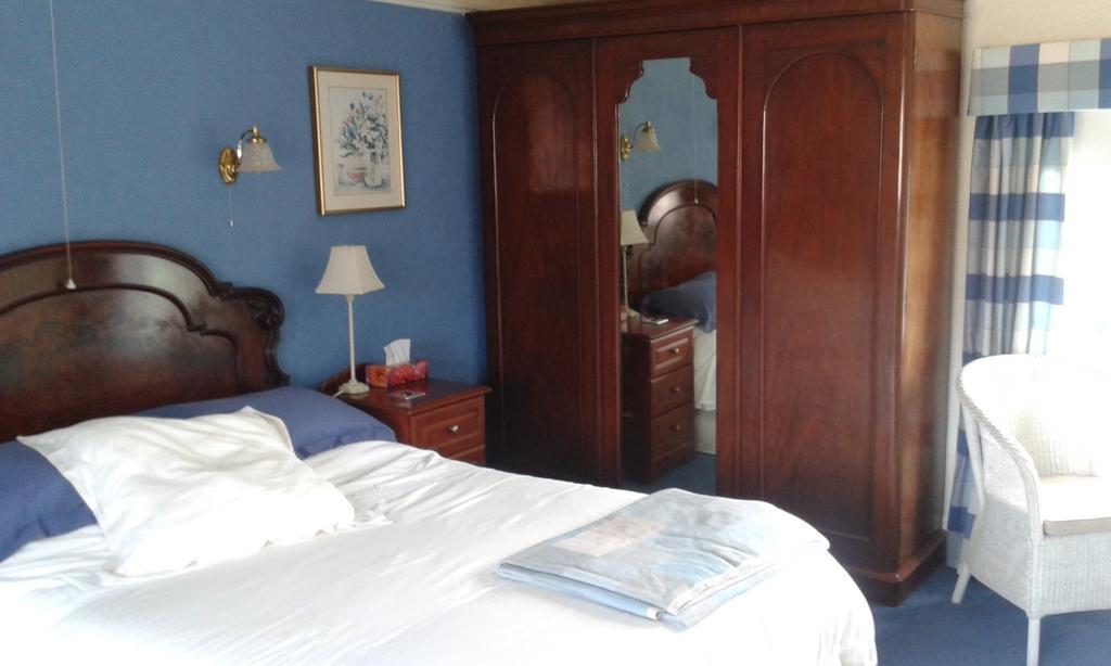 Newton Hall 4*