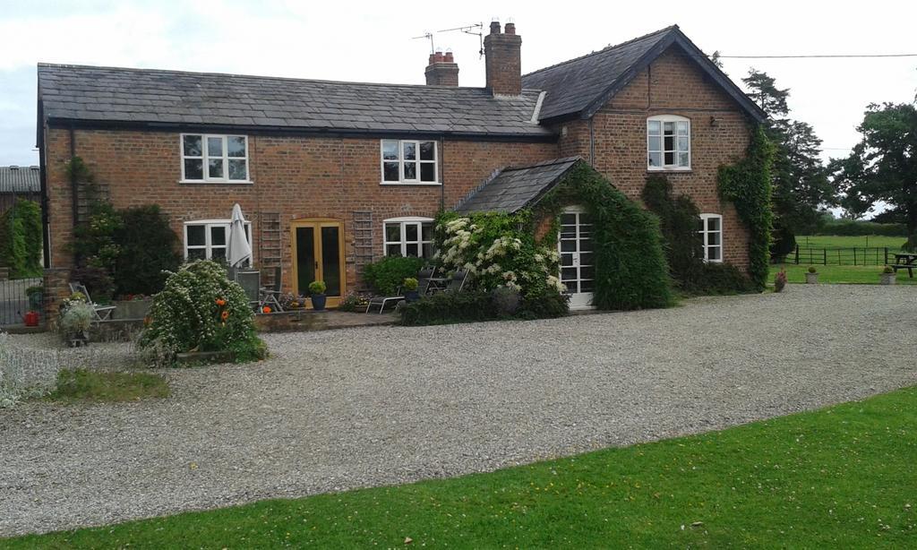 Newton Hall Bed & Breakfast Chester