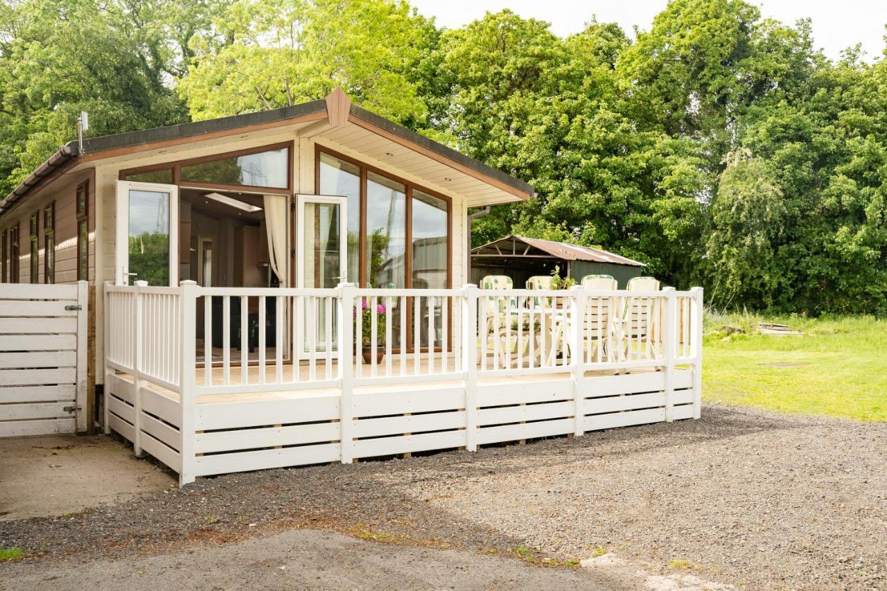 Pass The Keys The At Point House Farm - Sleeps Up To 6 Holiday home *