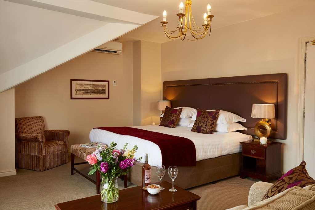 Macdonald New Blossoms 4* Chester