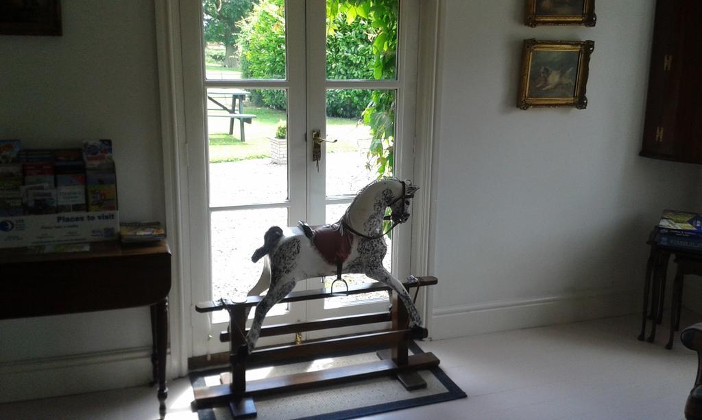 Newton Hall Bed & Breakfast 4*