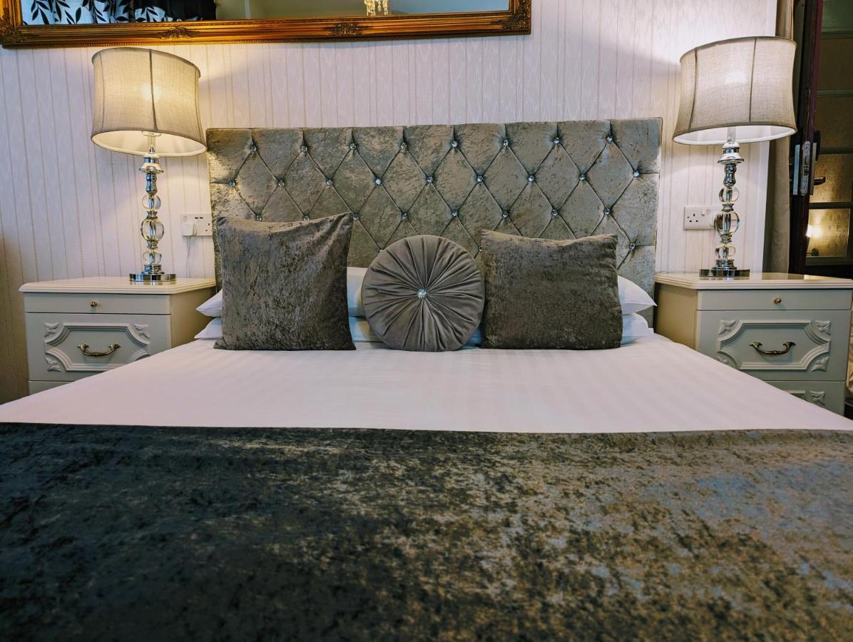 Hotel Brookside & Restaurant