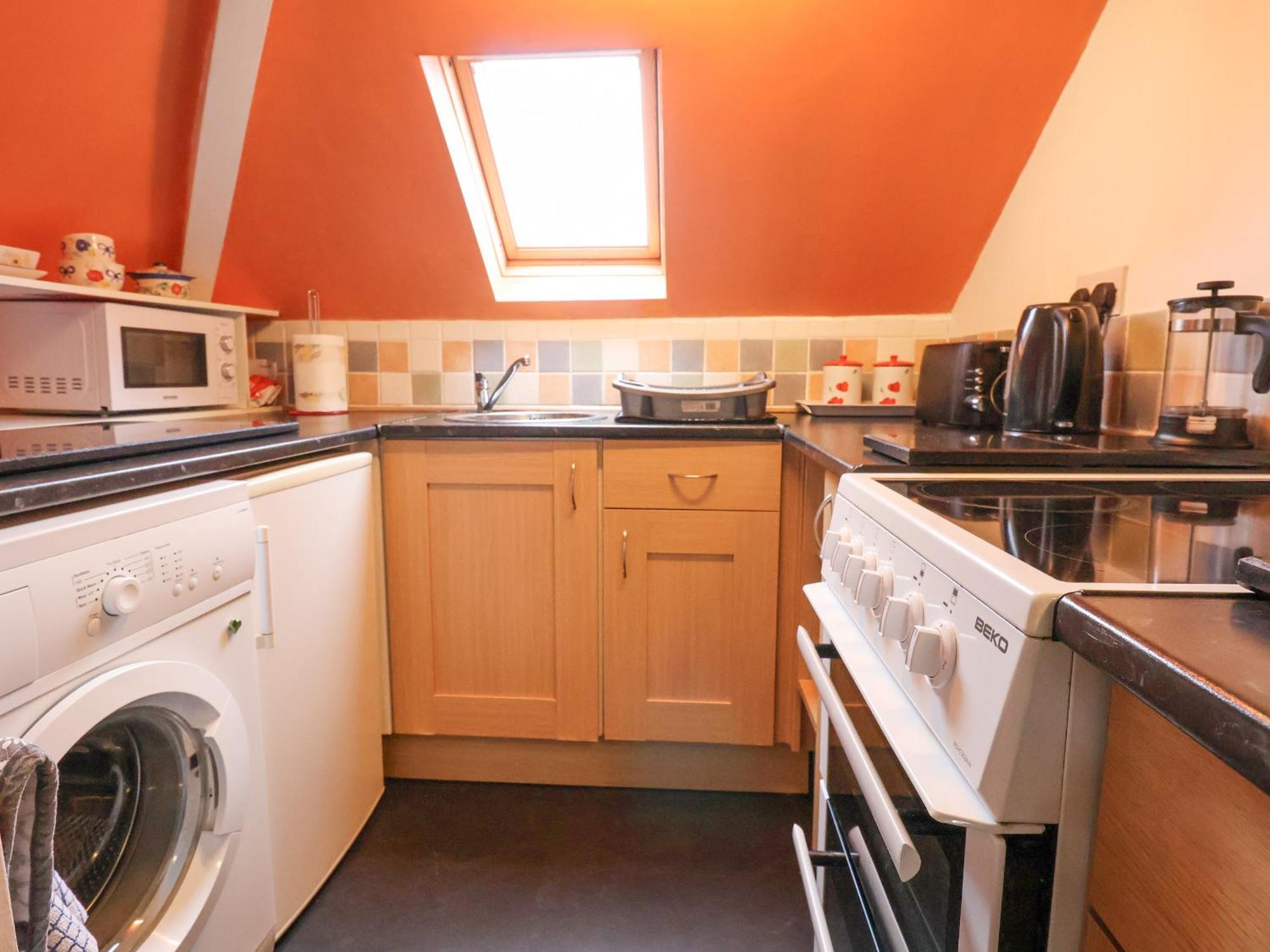 Apartment Dragon's Den Chester