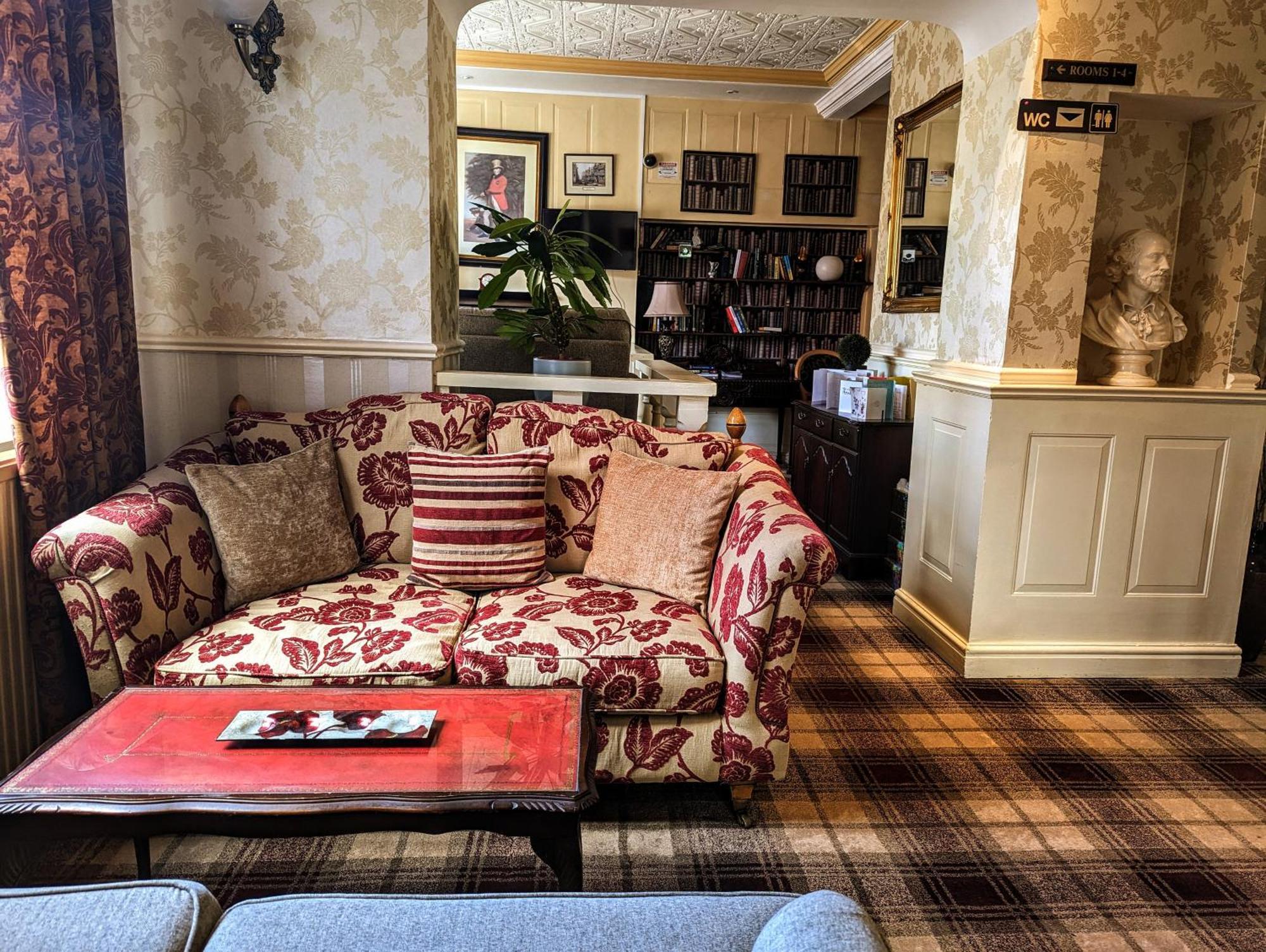 Brookside & Restaurant Hotel Chester