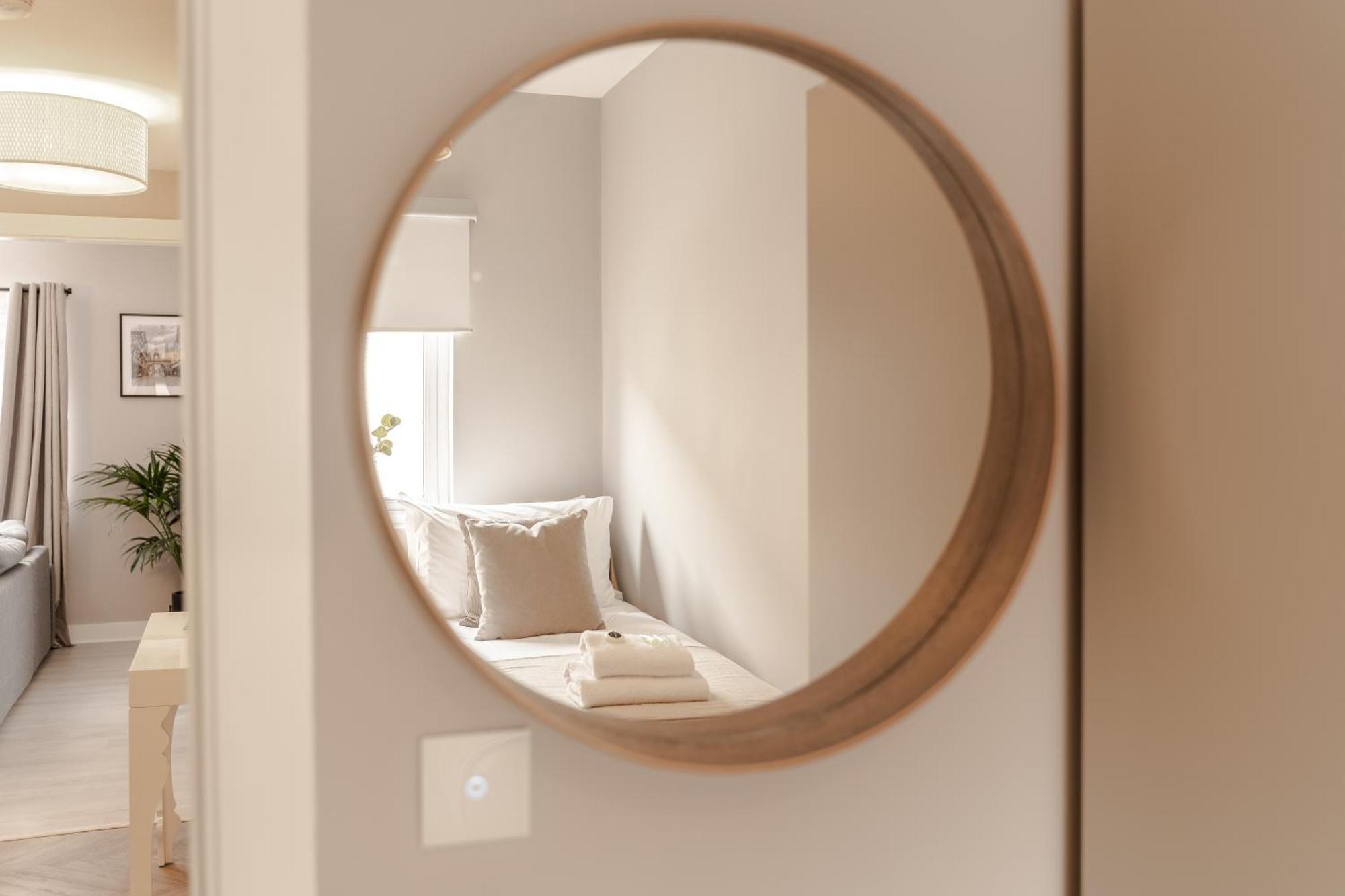 Stylish & Recently Refurbished - Up To 6 Apartment Chester