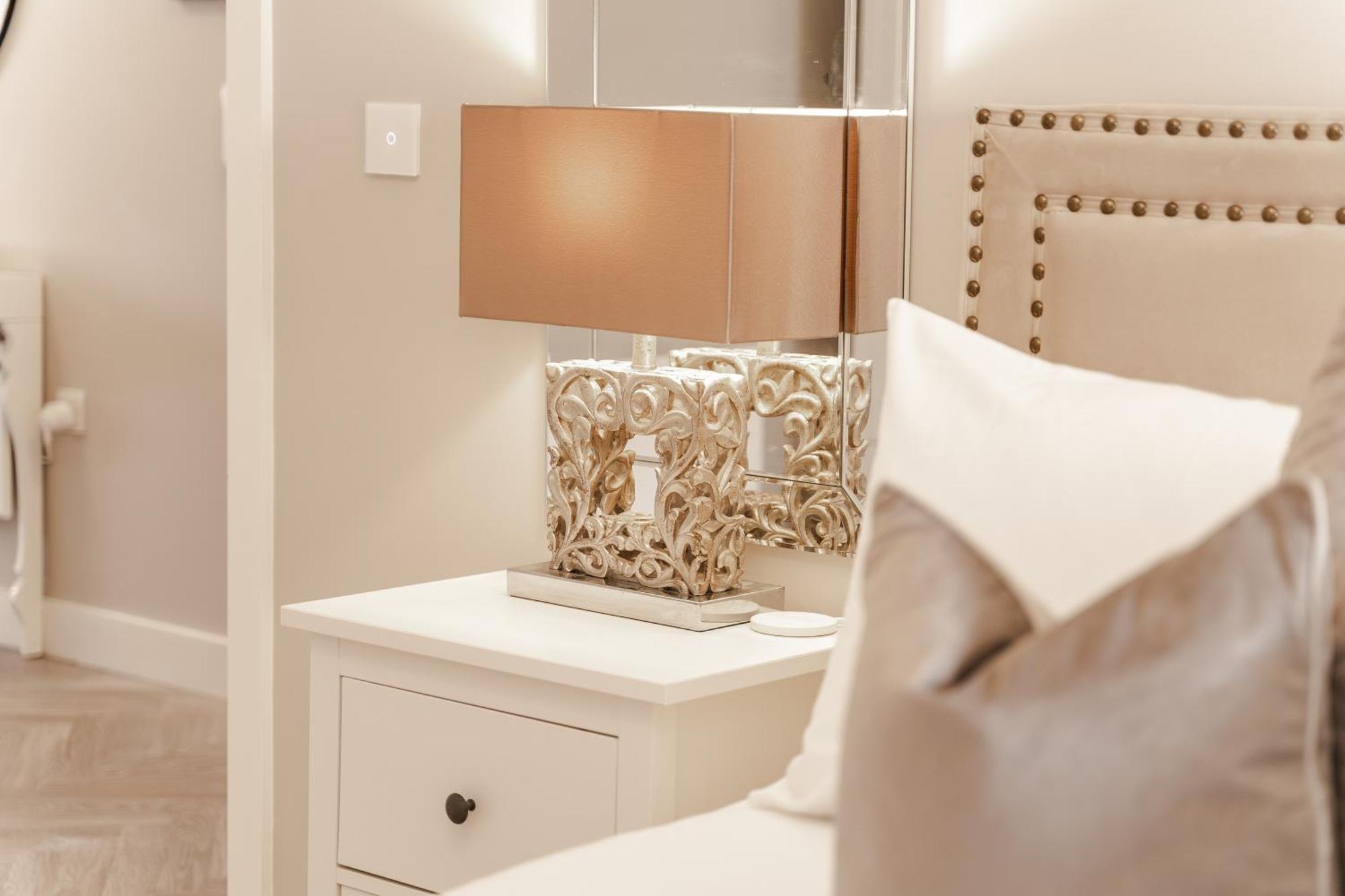 Stylish & Recently Refurbished - Up To 6 Chester