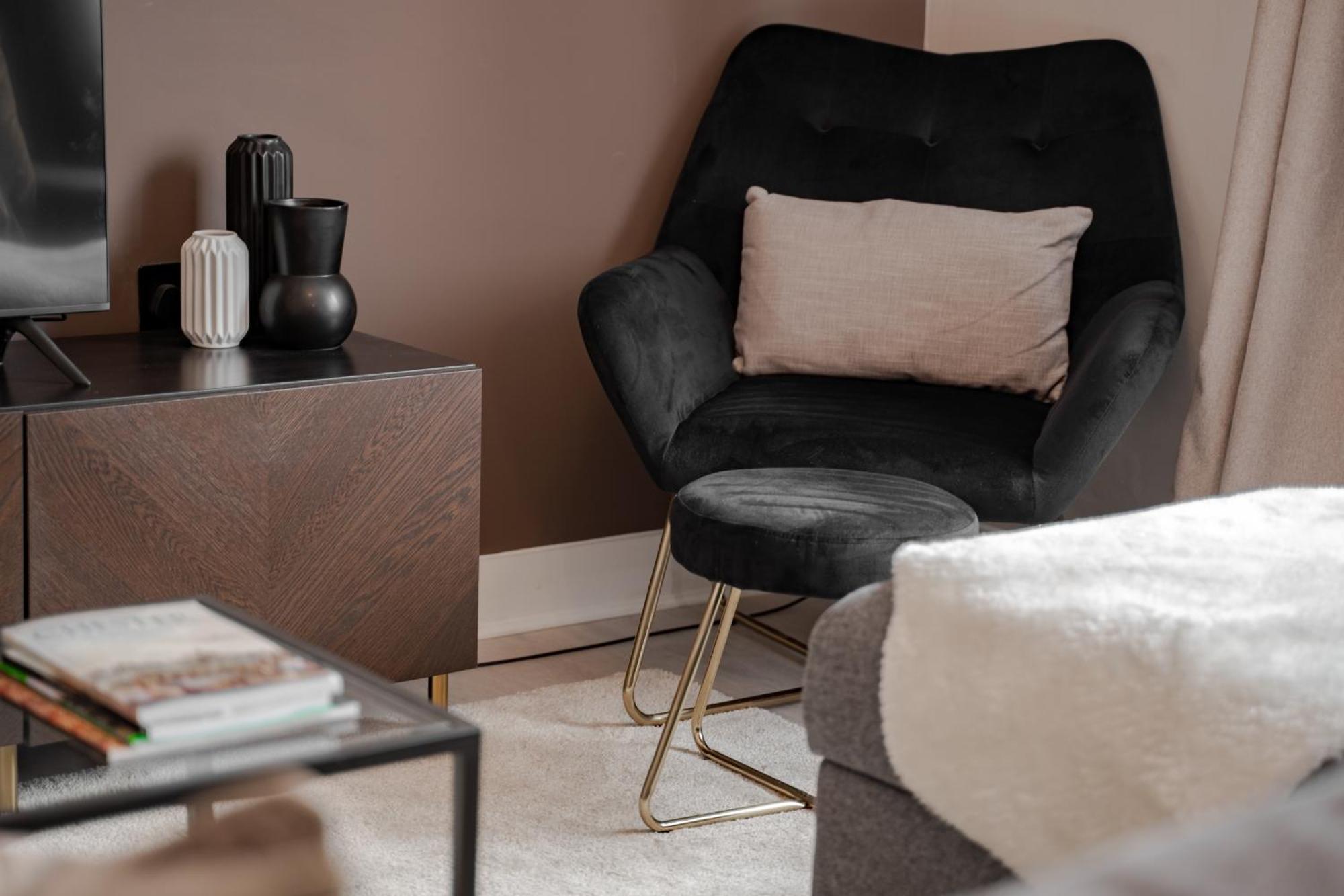Apartment Stylish & Recently Refurbished - Up To 6 *