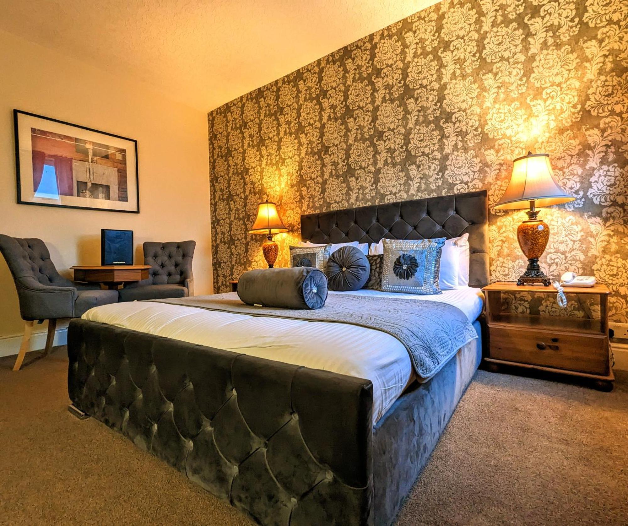 Hotel Brookside & Restaurant