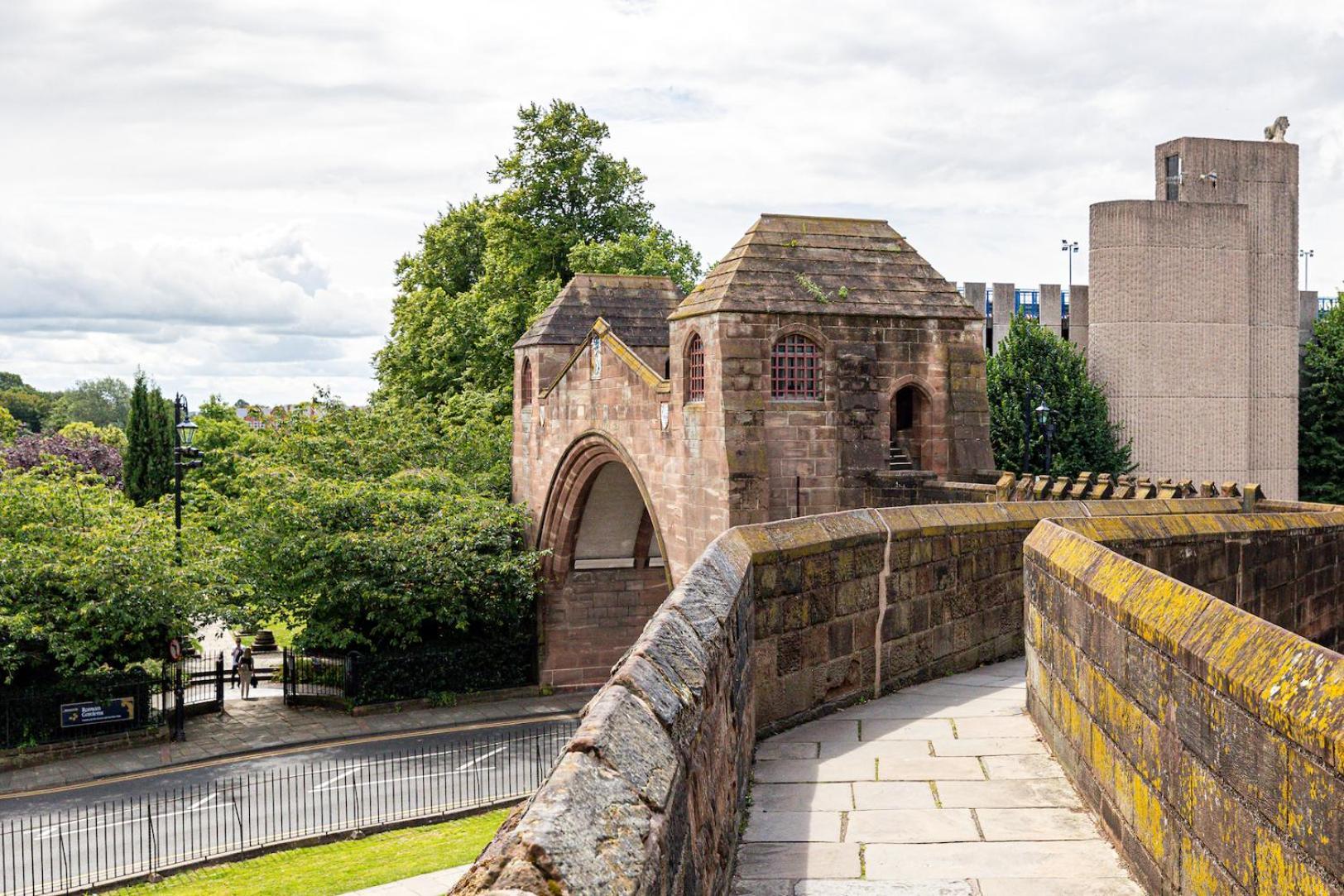 The In Chester, Sleeps 6 With Free Parking * Chester