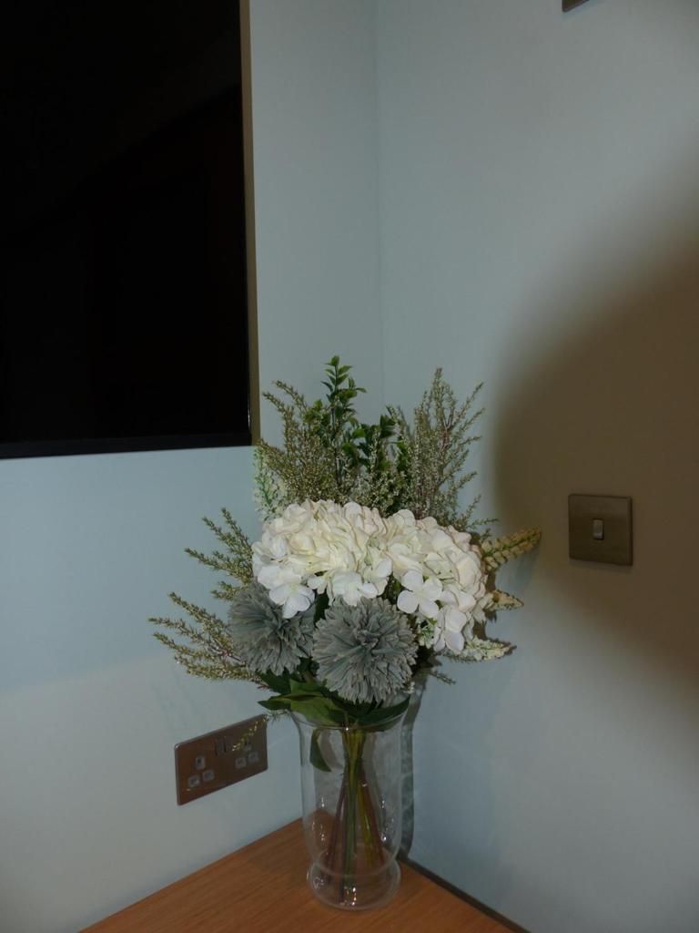 Hotel Hamilton Court Hoole 3*