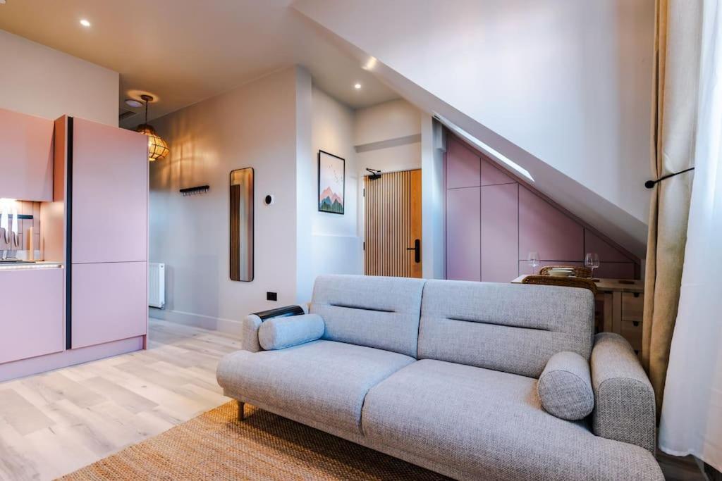 Apartment Centre Free Parking And Luxury Finishes Chester