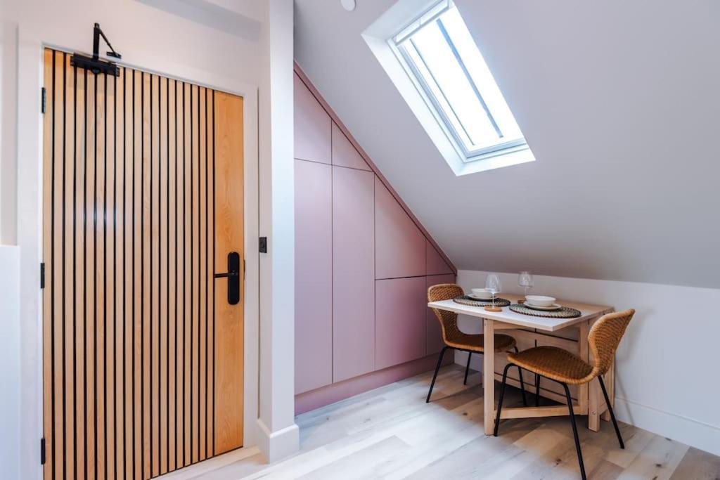 Centre Free Parking And Luxury Finishes Apartment Chester