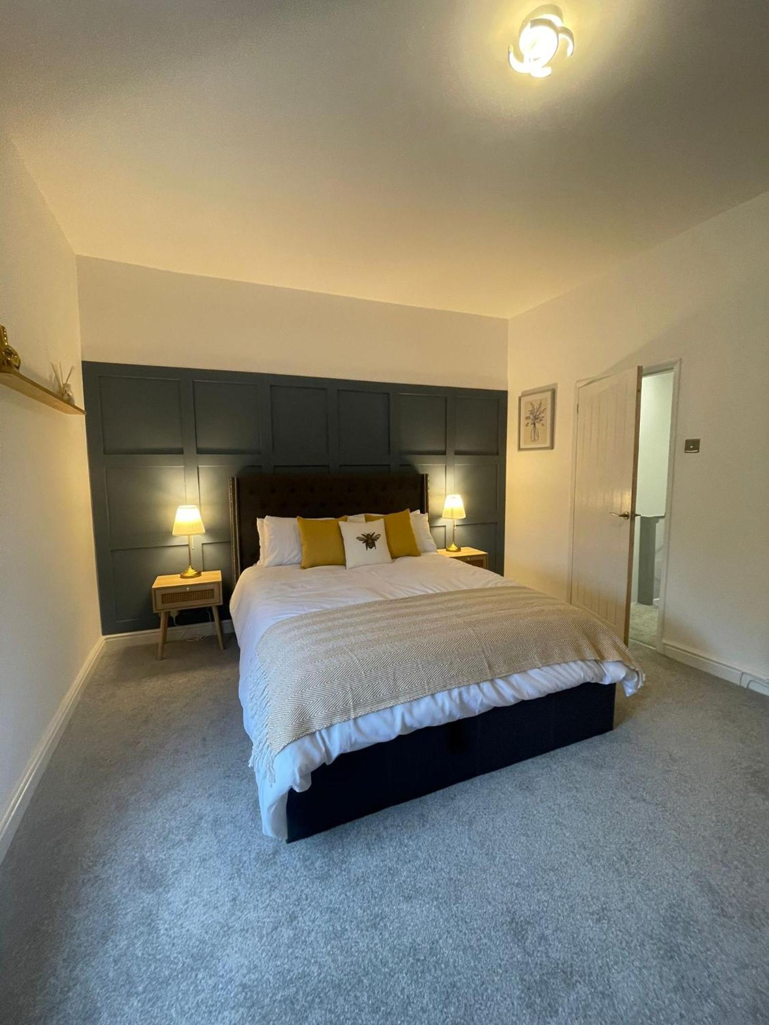 42 Handbridge * Chester