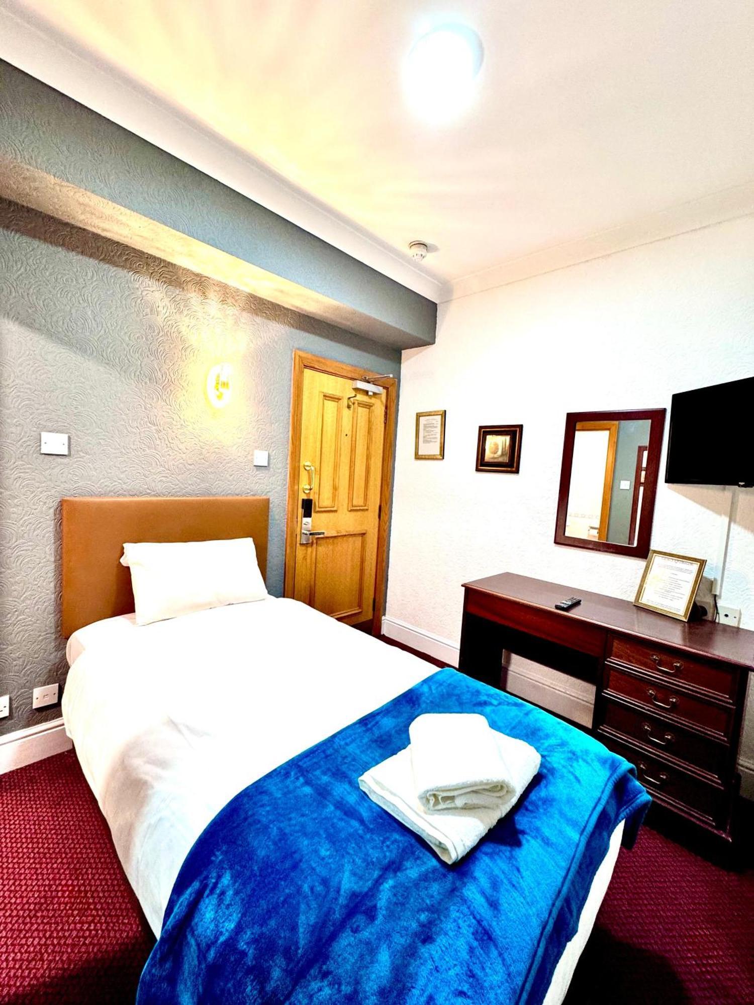 Inn George And Dragon Place