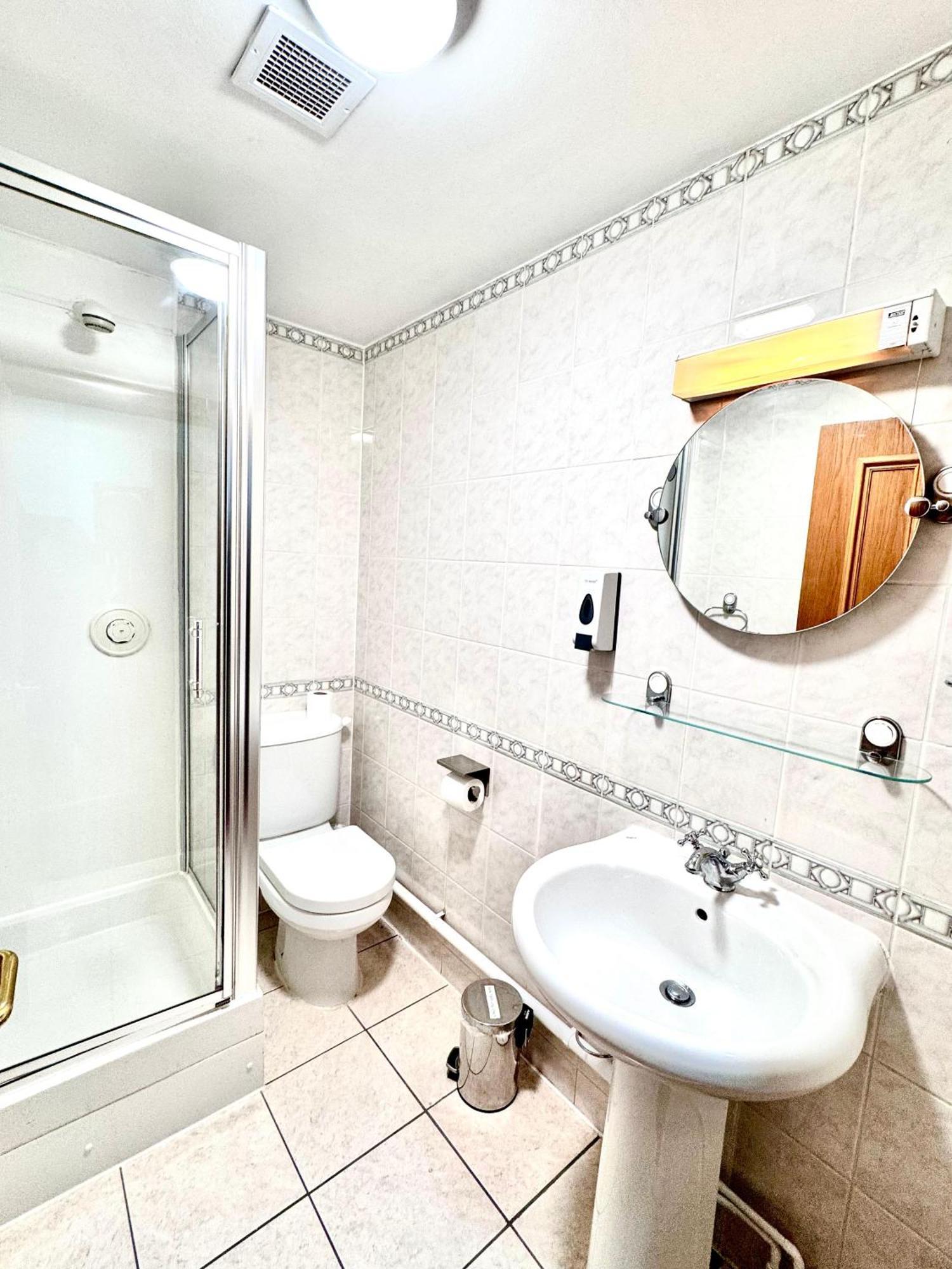 George And Dragon Place Inn 3*