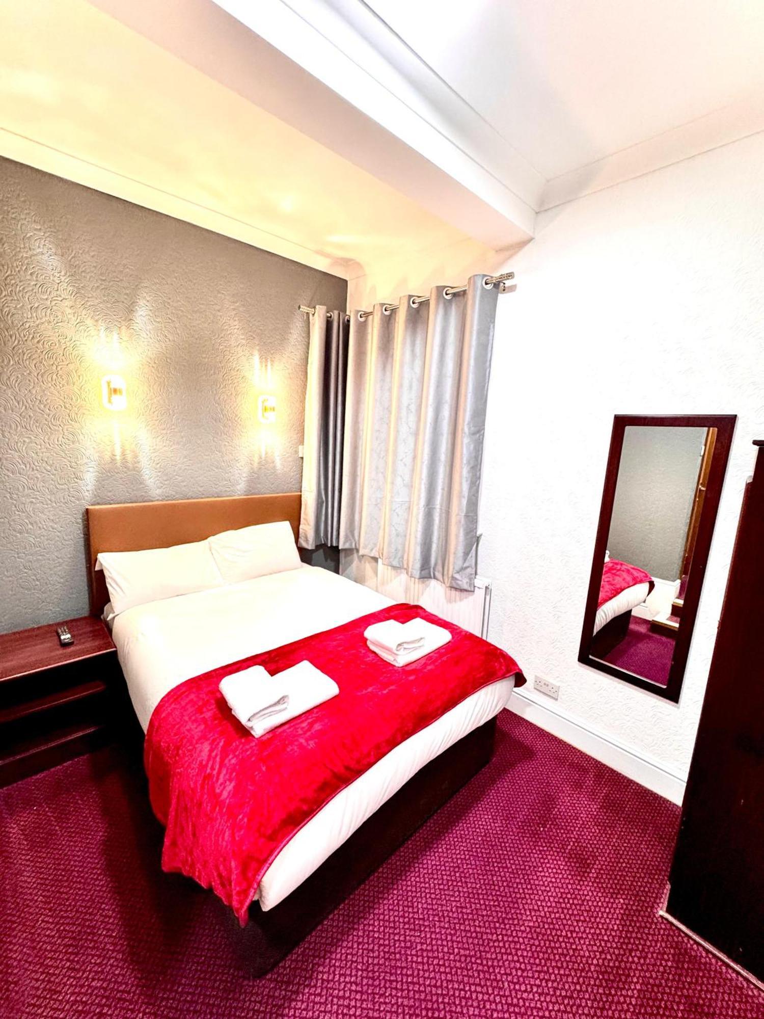 Inn George And Dragon Place