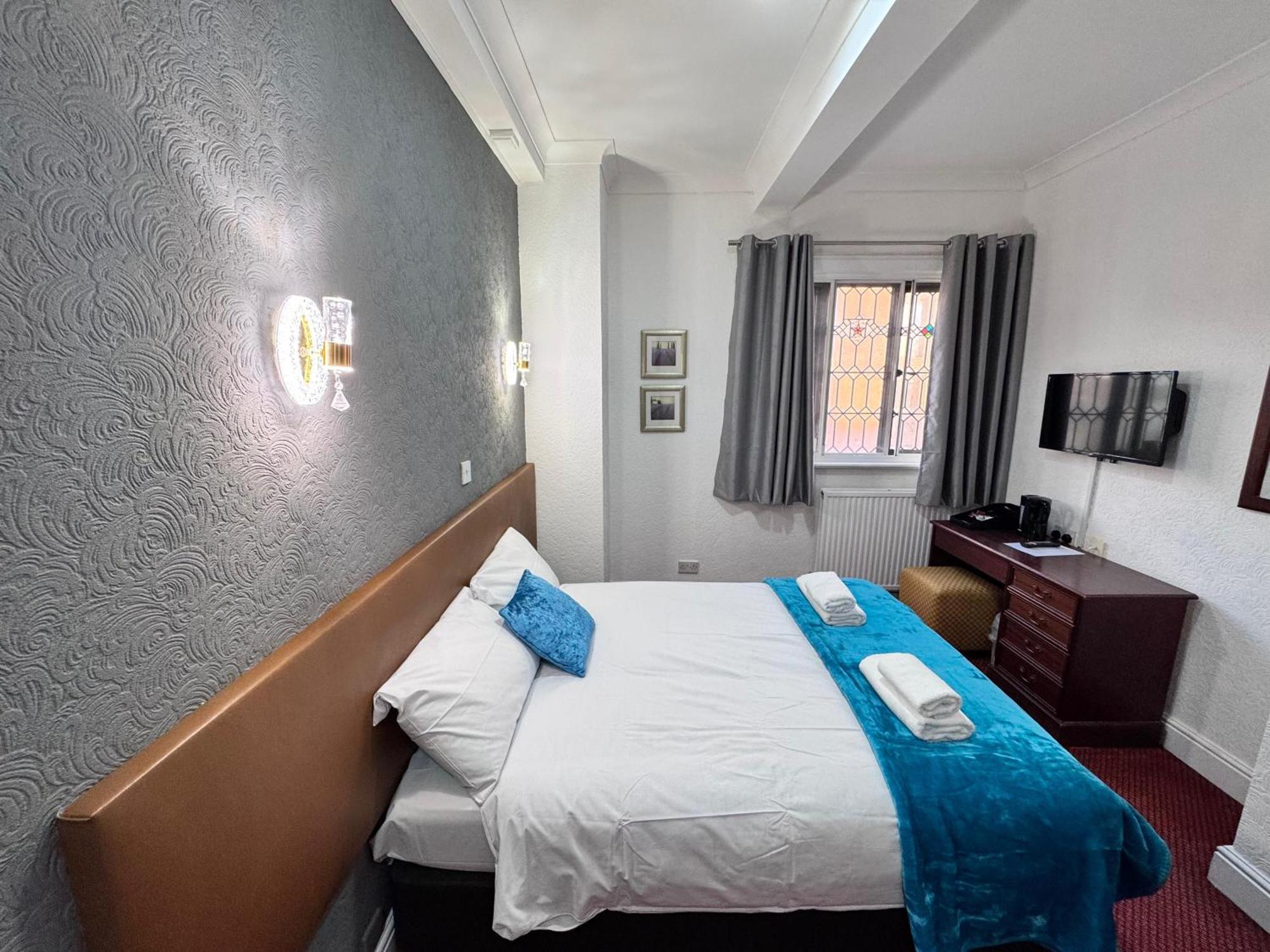 George And Dragon Place 3*