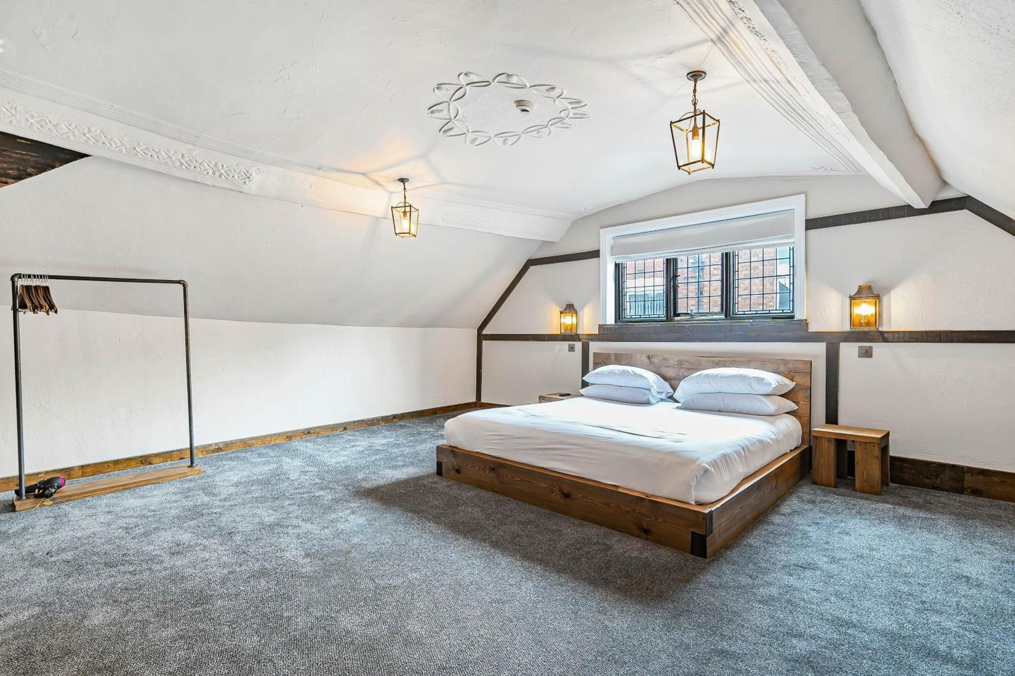 Quirky Retreats - Rose Apartment