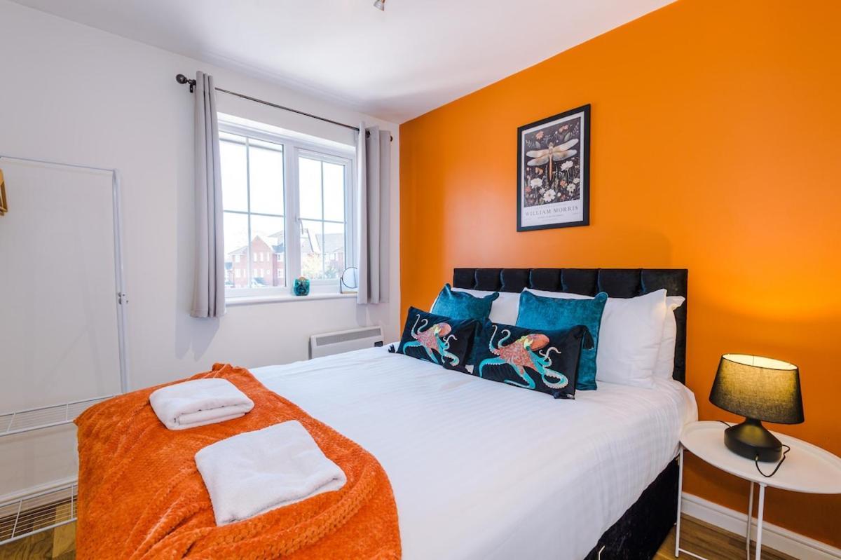 Apartment Comfy & Convenient 2br Near Chester