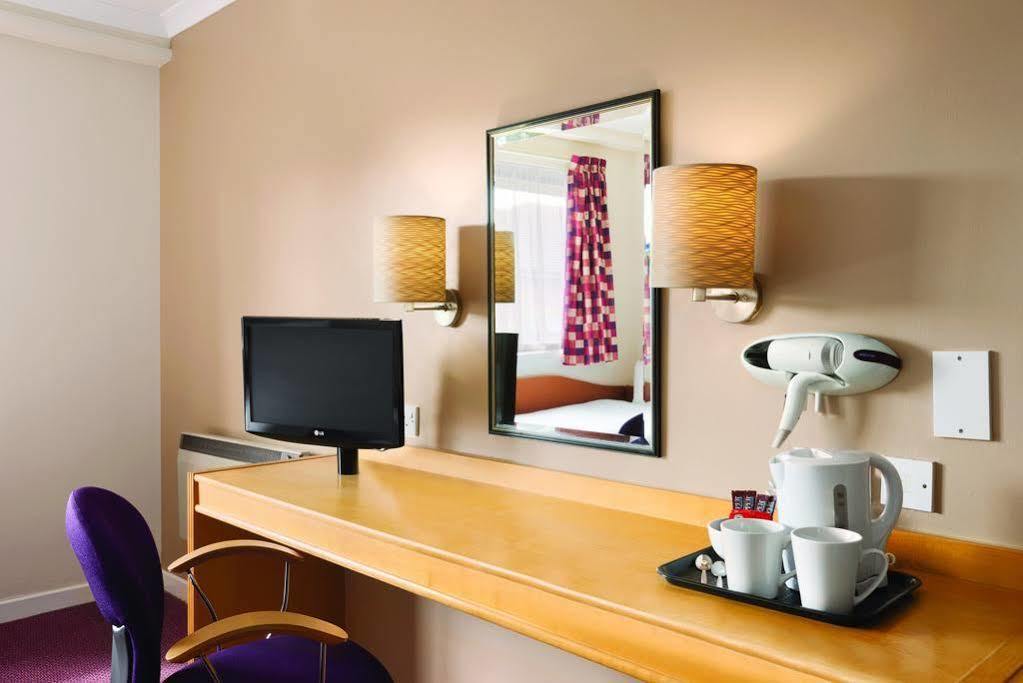 Hotel Days East