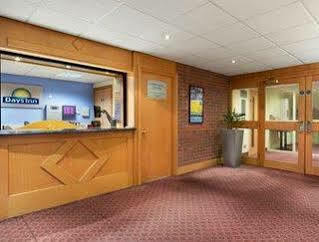 Days East Hotel