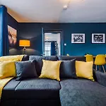 Zooblu: Chester 1-Bed