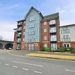 Racecourse Serviced Apartments