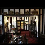 Hamilton Court Hotel