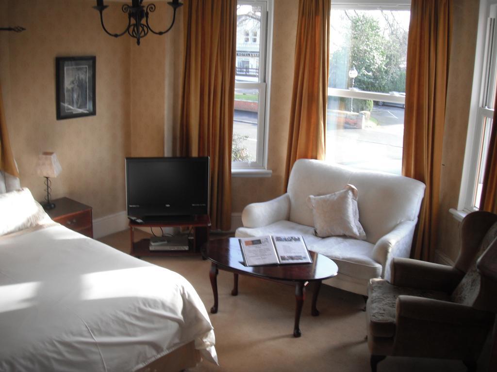 Cheltenham Hotel