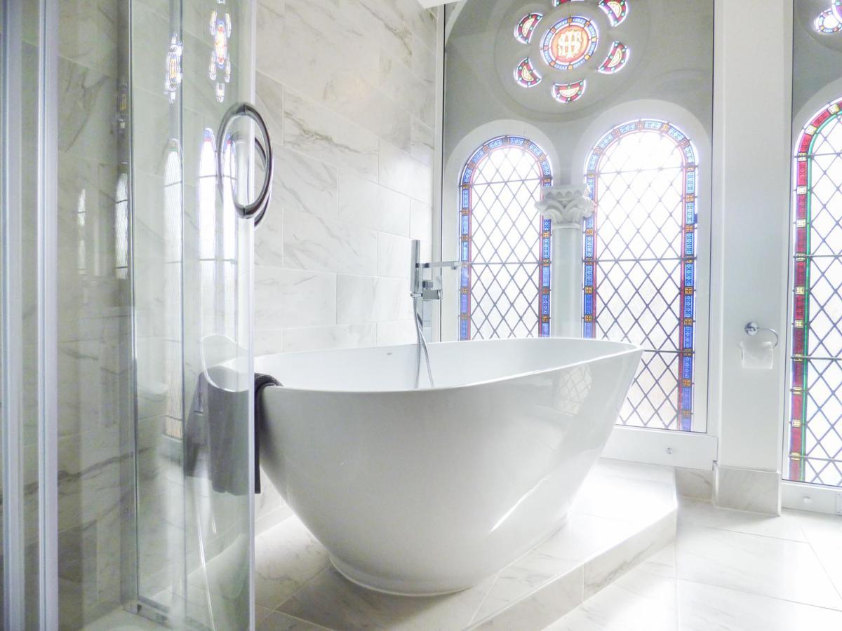 Apartment 1 Chapel Place *