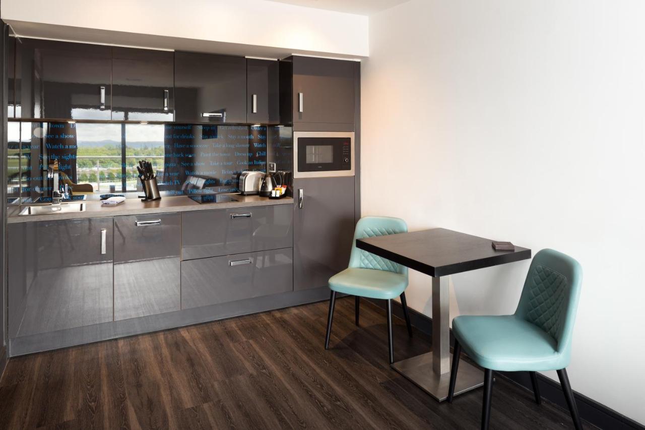 Aparthotel Roomzzz 4*