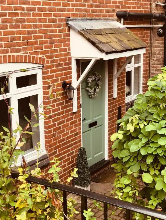- With Free Parking * Chester